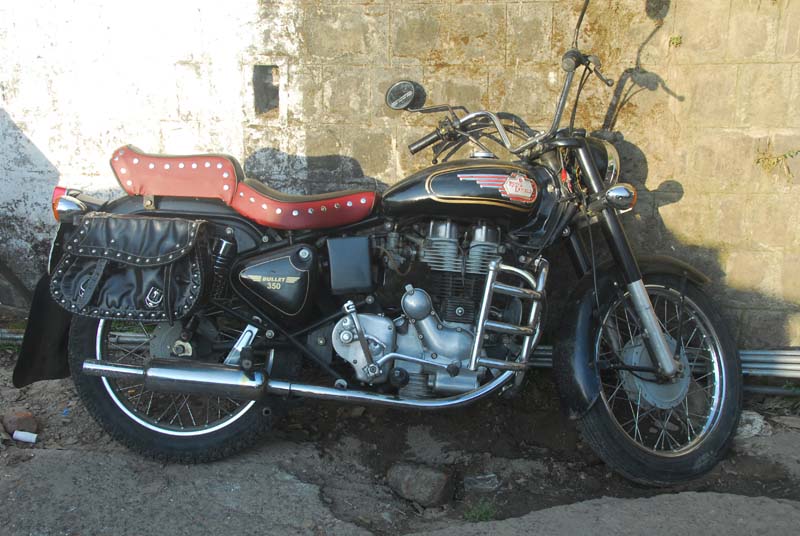 The classic Royal Enfield 350cc Twin Spark