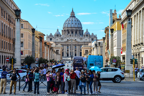 The classic approach to St Peter's and the Vatican.