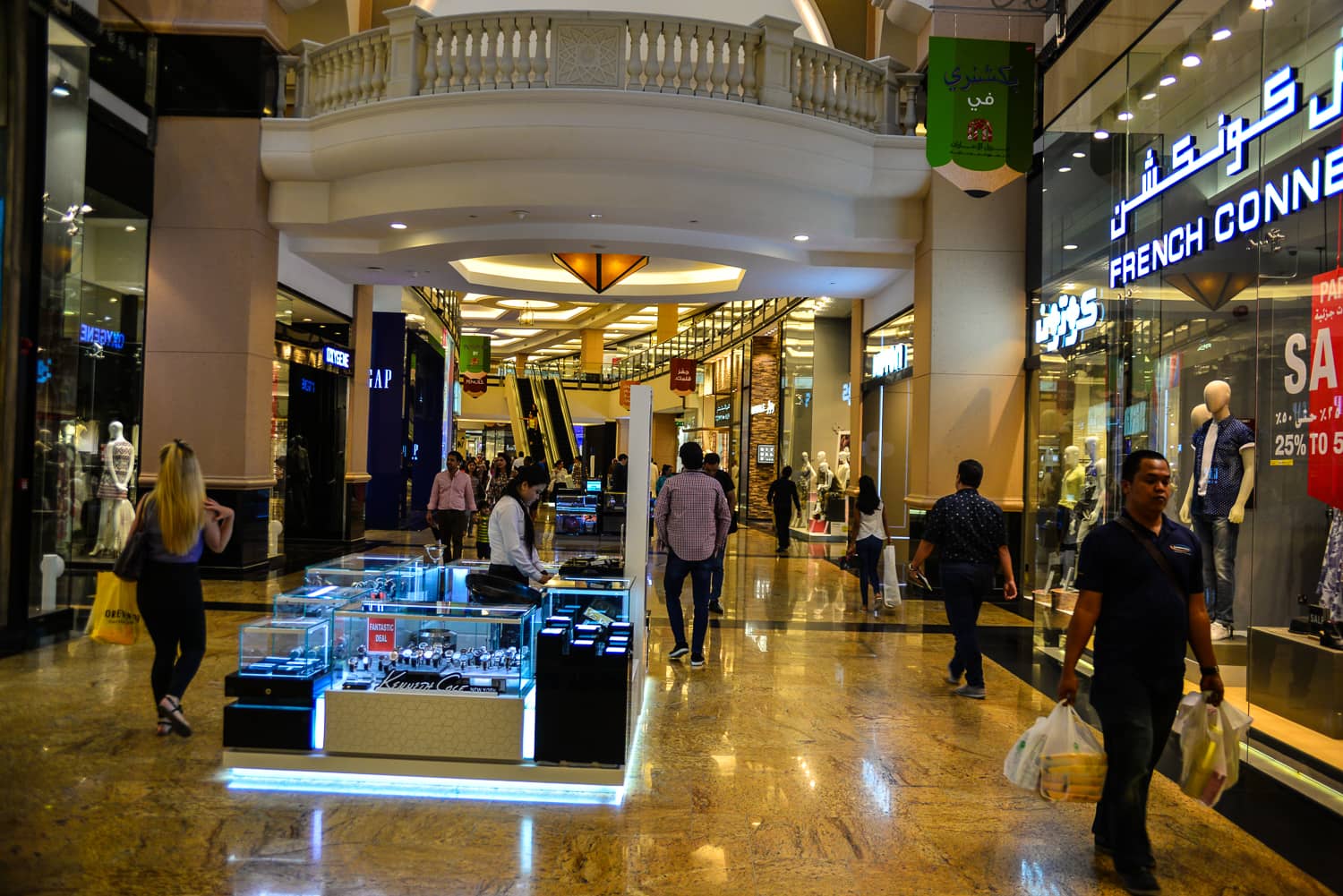The hallowed halls of the Mall - shopping paradise.