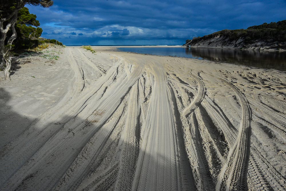 An image showing the tyre tracks onto Nanarup beach some twenty kilometers west of Albany